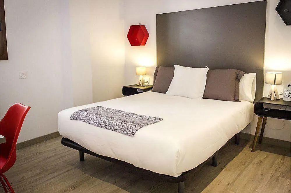 Apartments Hostemplo Suites Barcelona 0*,